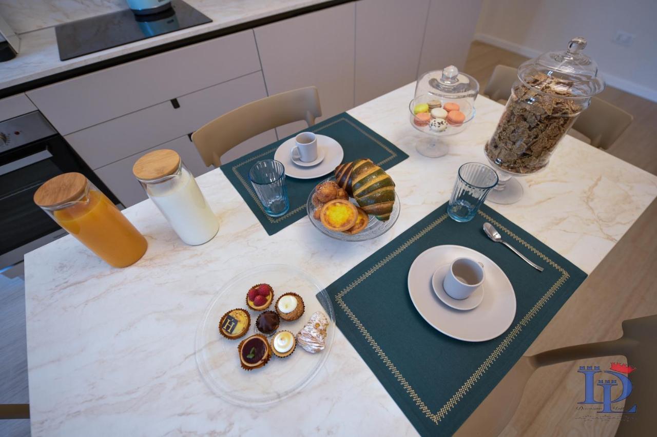 Desenzanoloft Official Partner Marriott Homes & Villas - Apa Dom Downtown Family Apartment Дезенцано-дель-Гарда Экстерьер фото