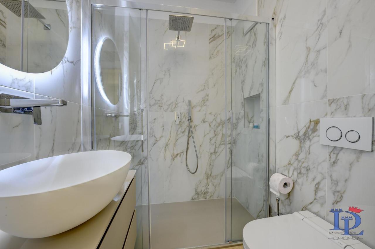 Desenzanoloft Official Partner Marriott Homes & Villas - Apa Dom Downtown Family Apartment Дезенцано-дель-Гарда Экстерьер фото
